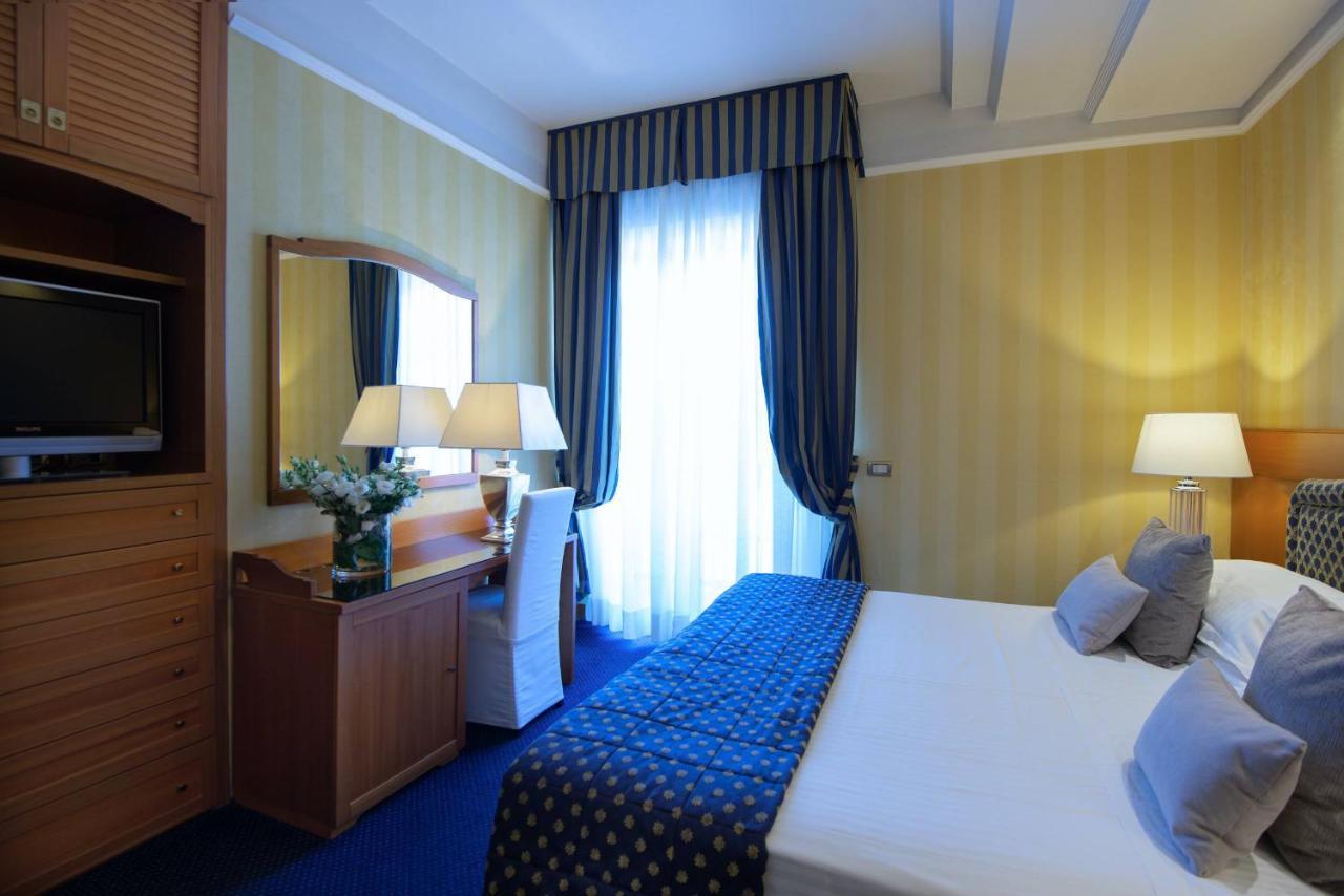 Hotel Lungomare Riccione Zewnętrze zdjęcie