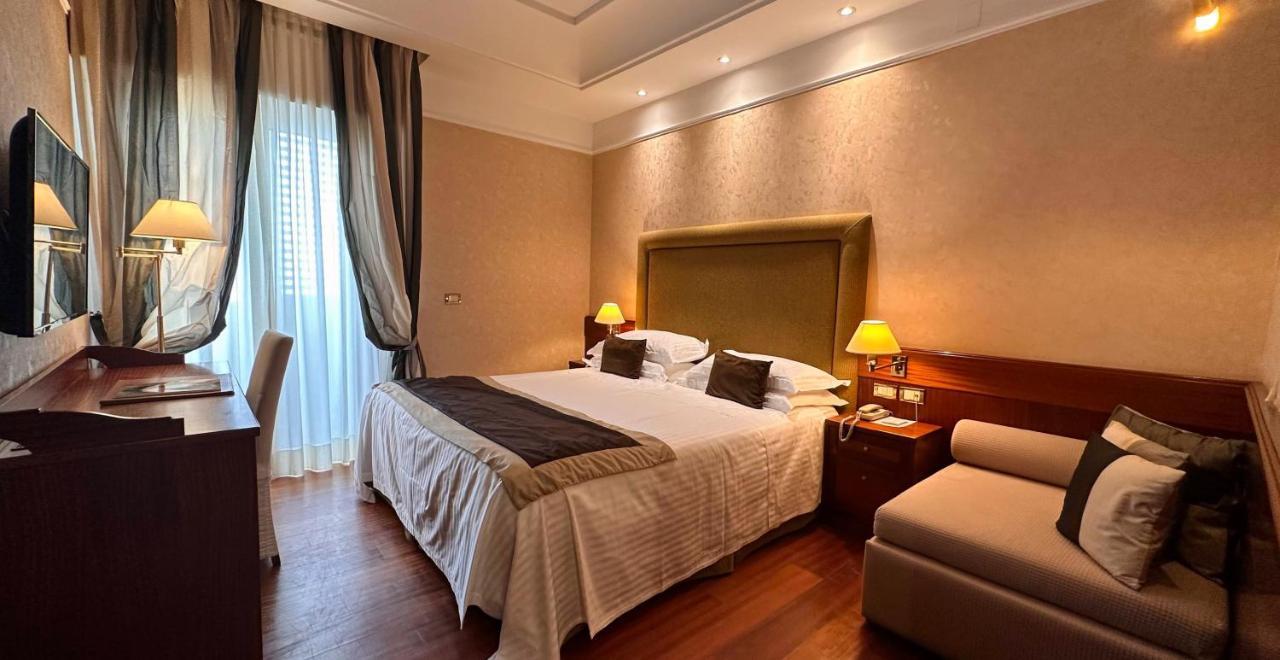 Hotel Lungomare Riccione Zewnętrze zdjęcie